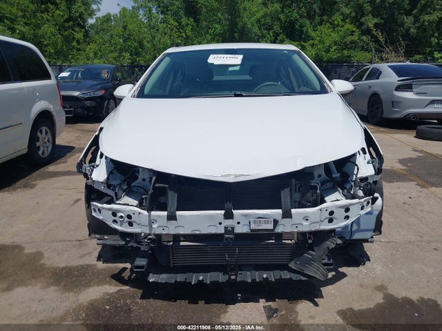 1G1BC5SM6H7257771 Chevrolet Cruze Ls Auto