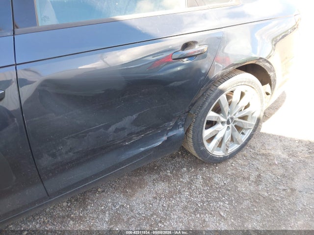 2017 AUDI A4 WAUGMAF43HN042614 Photo 5