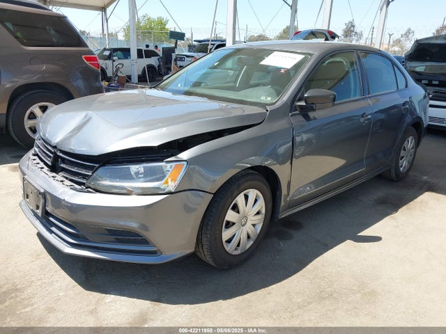 3VW267AJ7GM370003 Volkswagen Jetta 1.4t S