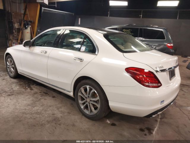 2015 MERCEDES-BENZ C 300 55SWF4KB1FU012004 Photo 2
