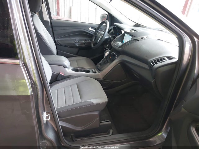 1FMCU0GX5GUA26645 Ford ESCAPE SE