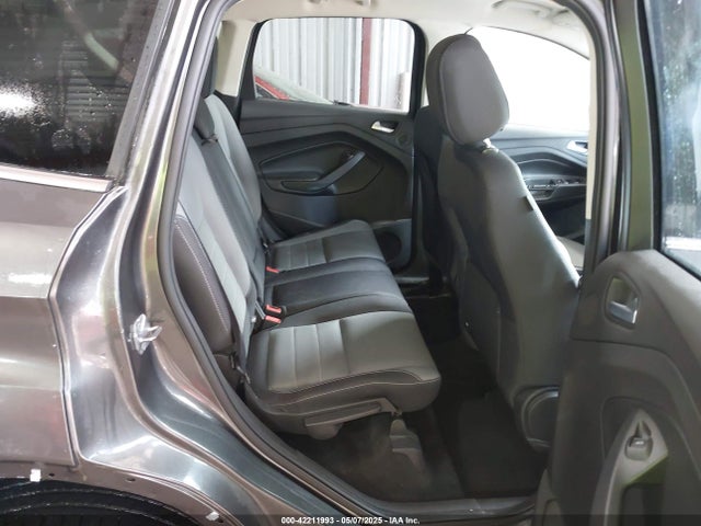 1FMCU0GX5GUA26645 Ford ESCAPE SE