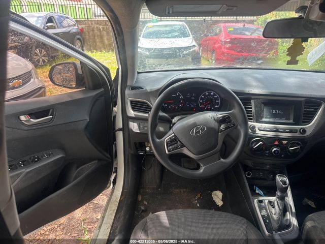 3KPC24A38KE077040 Hyundai ACCENT SE