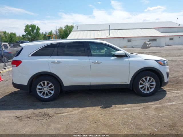 5XYPGDA53GG183202 KIA Sorento 3.3l Lx
