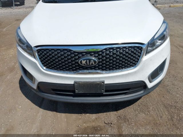 5XYPGDA53GG183202 KIA Sorento 3.3l Lx