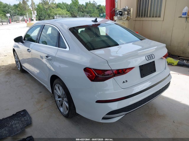 2025 AUDI A3 WAUGUDGY6SA039790 Photo 2