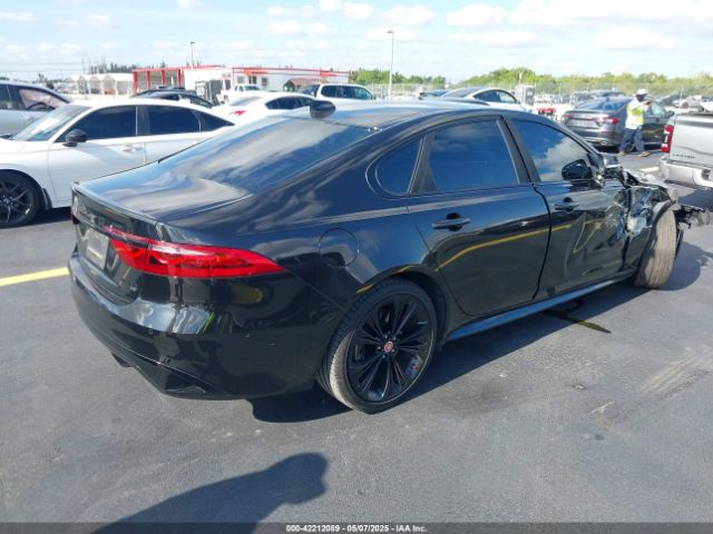 2021 JAGUAR XF SAJBL4GX3MCY88730 Photo 3