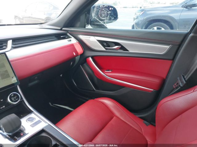 2021 JAGUAR XF SAJBL4GX3MCY88730 Photo 4
