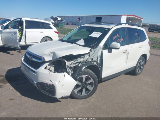 Subaru naturally aspirated u5 2018 JF2SJADC3JH544674 Image 2