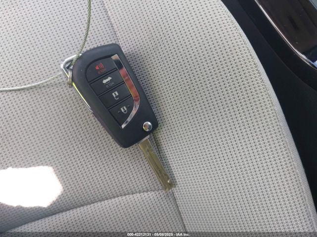 JTDEPRAE7LJ097342 Toyota COROLLA LE