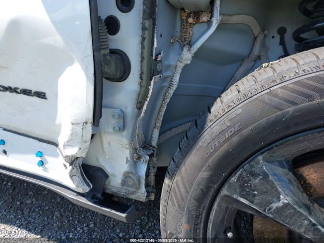 1C4PJMDS5HW567912 Jeep Cherokee High Altitude 4x4