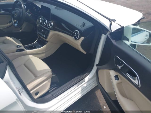 WDDSJ4EB7JN677290 Mercedes-Benz CLA 250