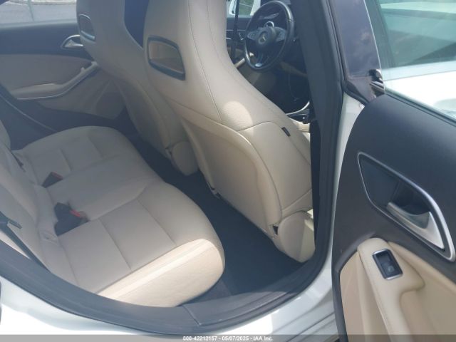 WDDSJ4EB7JN677290 Mercedes-Benz CLA 250