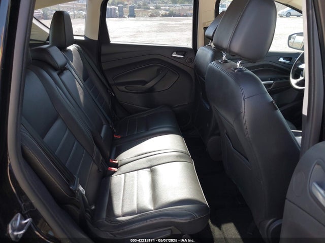 1FADP5CU7GL116187 Ford 2016