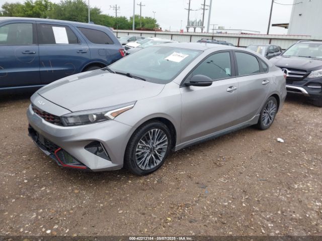 3KPF54AD2PE587940 KIA Forte Gt-line