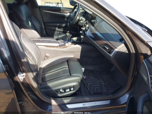WBAJB1C51JB084067 BMW 530e Xdrive Iperformance