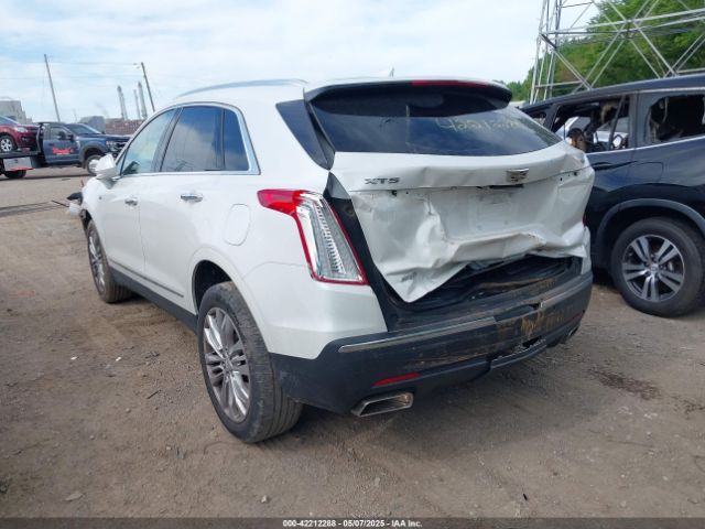 2019 CADILLAC XT5 1GYKNDRS3KZ301148 Photo 2