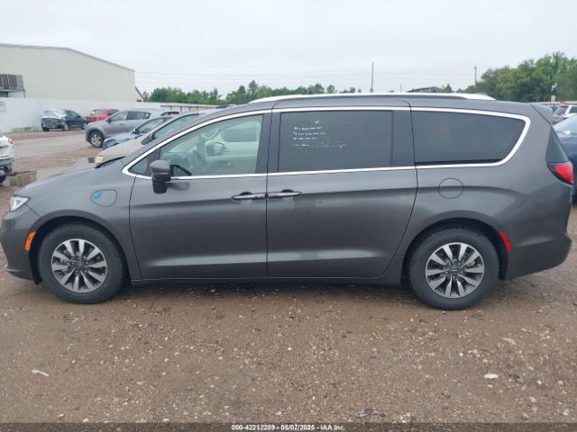 2C4RC1L77MR599665 Chrysler Pacifica Hybrid Touring L