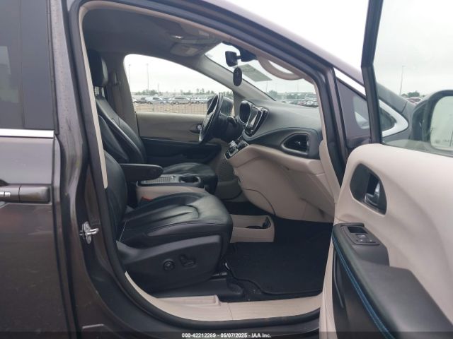 2C4RC1L77MR599665 Chrysler Pacifica Hybrid Touring L