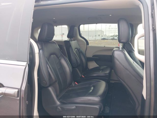 2C4RC1L77MR599665 Chrysler Pacifica Hybrid Touring L