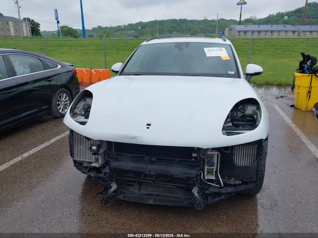 WP1AB2A50HLB19003 Porsche MACAN S