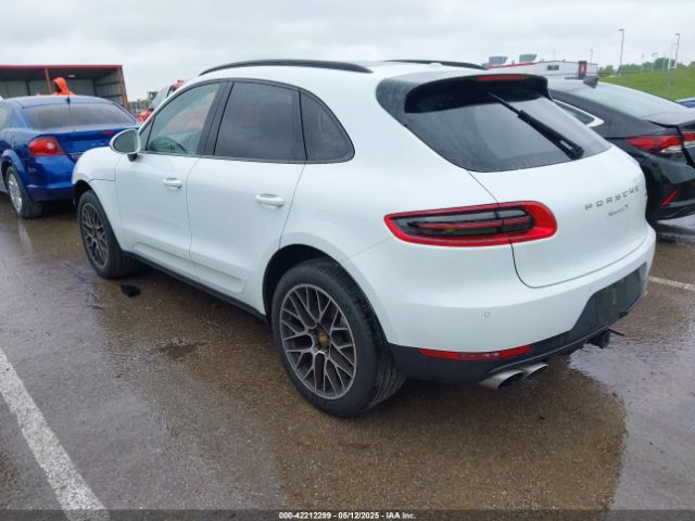 2017 PORSCHE MACAN WP1AB2A50HLB19003 Photo 2