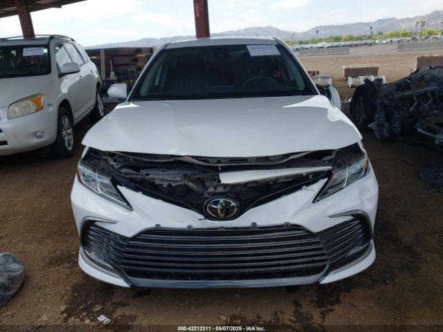 4T1C11AK4RU864390 Toyota CAMRY LE