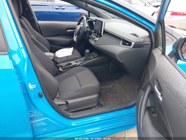 JTND4MBE7N3175255 Toyota COROLLA SE
