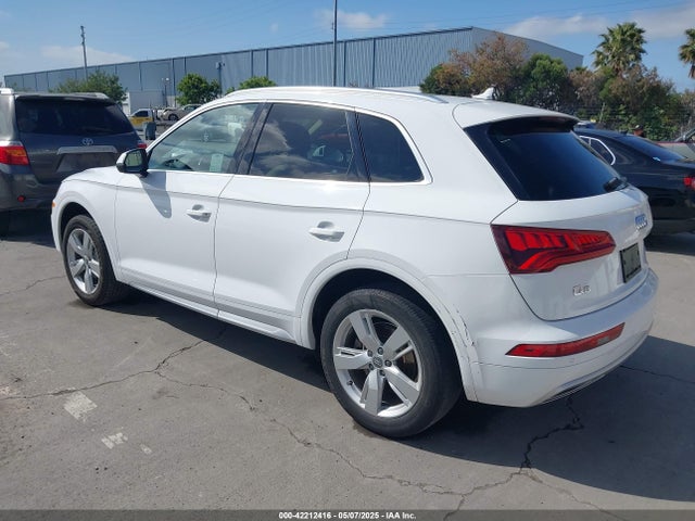 2018 AUDI Q5 WA1BNAFY2J2212816 Photo 2