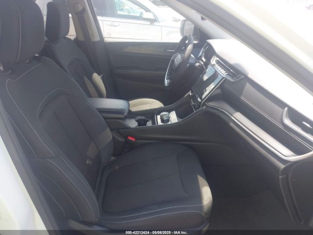 1C4RJJAGXP8890430 Jeep Grand Cherokee L Laredo 4x2
