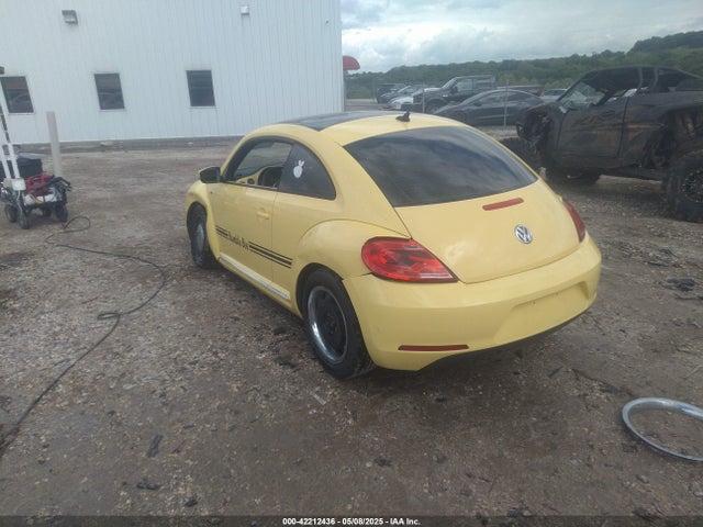42212436 :رقم المزاد ، 3VWJX7AT9DM647028 vin ، 2013 Volkswagen Beetle 2.5l مزاد بيع