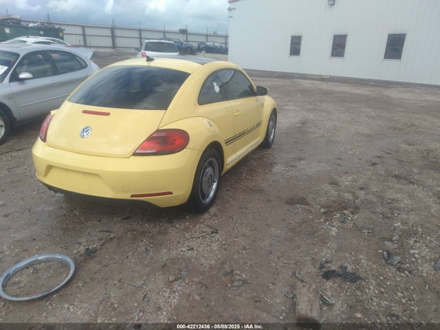 42212436 :رقم المزاد ، 3VWJX7AT9DM647028 vin ، 2013 Volkswagen Beetle 2.5l مزاد بيع
