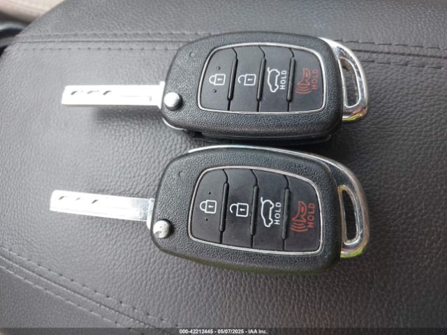 5NMZU3LB5HH029046 Hyundai Santa Fe Sport 2.4l