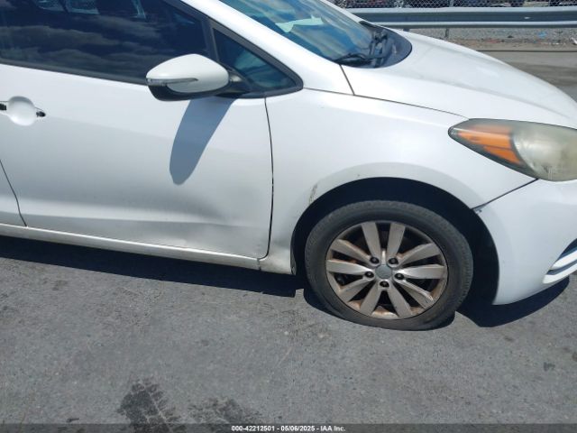 KNAFX4A61E5055158 KIA FORTE LX