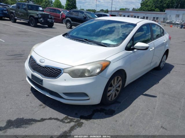 KNAFX4A61E5055158 KIA FORTE LX