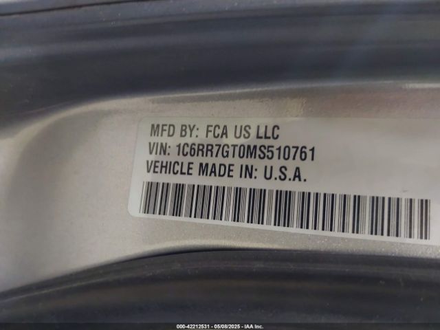 1C6RR7GT0MS510761 RAM 1500 Classic Warlock  4x4 6'4 Box