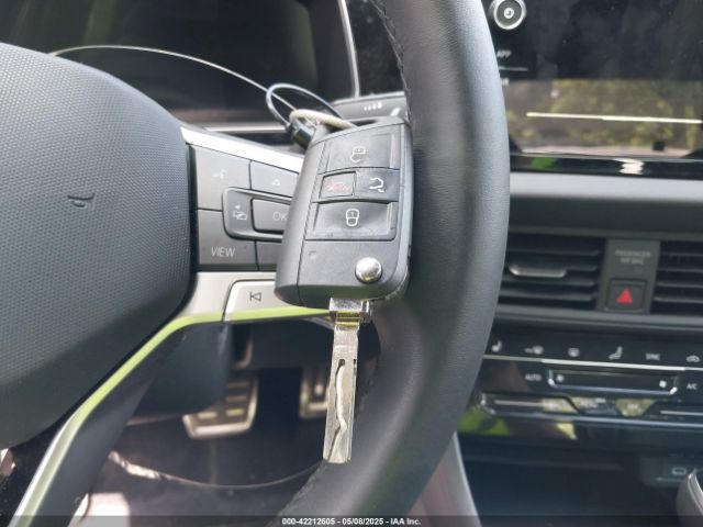 3VWBX7BU8SM004453 Volkswagen Jetta 1.5t Sport