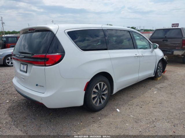 2022 CHRYSLER PACIFICA HYBRID 2C4RC1L71NR164223 Photo 3