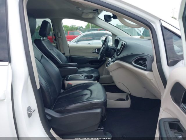 2022 CHRYSLER PACIFICA HYBRID 2C4RC1L71NR164223 Photo 4