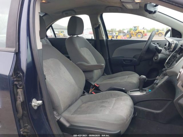 1G1JA5SG1F4137709 Chevrolet Sonic Ls Auto
