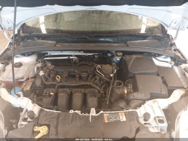 1FADP3F28EL359258 Ford FOCUS SE