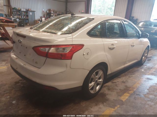 1FADP3F28EL359258 Ford FOCUS SE