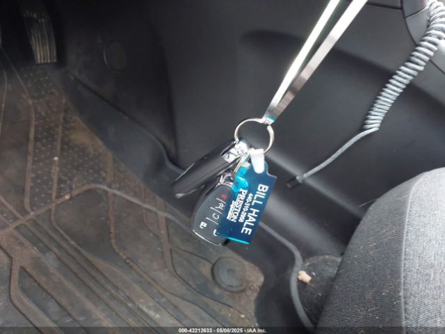 3GNAXUEV4NL238687 Chevrolet Equinox Awd Lt