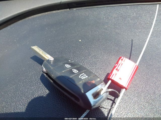 5XYPGDA52GG003420 KIA Sorento 3.3l Lx