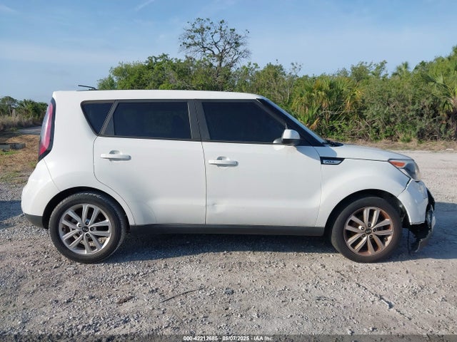 KIA SOUL + 2019 KNDJP3A51K7675474 Image 13