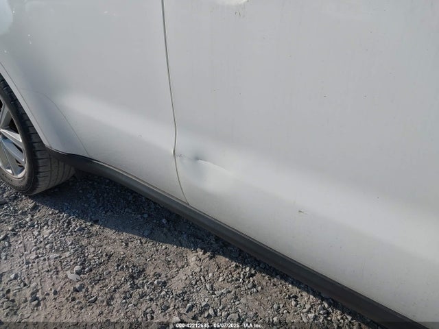 KIA SOUL + 2019 KNDJP3A51K7675474 Image 17