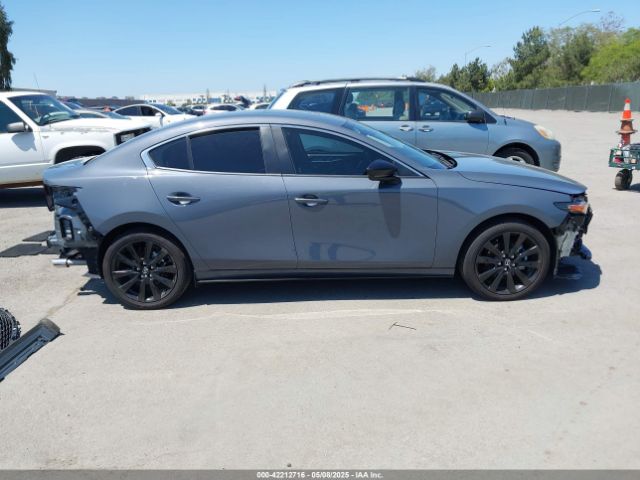 JM1BPBCM7S1768750 Mazda Mazda3 2.5 S Carbon Edition