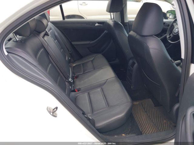 3VWD17AJ6EM366643 Volkswagen Jetta 1.8t Se
