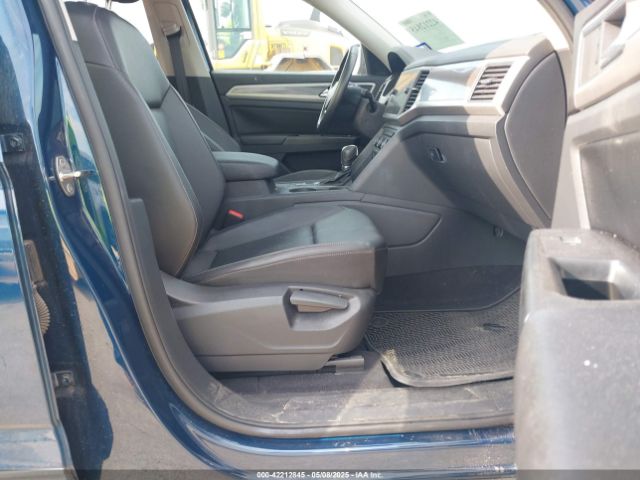 2019 VOLKSWAGEN ATLAS 1V2WR2CA8KC618988 Photo 4