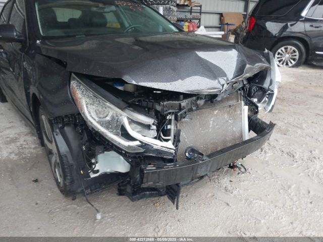 5XXGT4L35KG314960 KIA Optima S